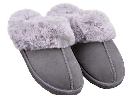 Slippers b discount and m